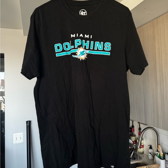 ‘47 Brand Other - Miami Dolphins black T-shirt size L sportswear